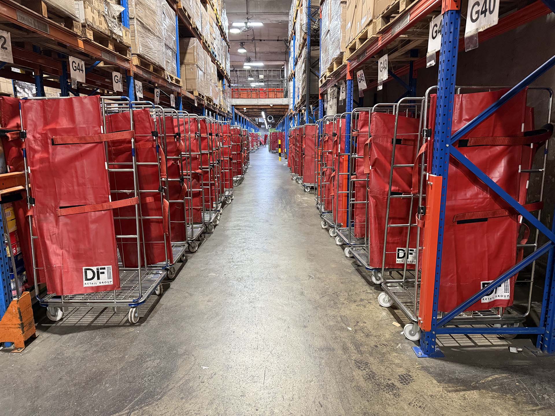 Switching From Plastic Wrap To Textile Door In Distribution Centres Banner